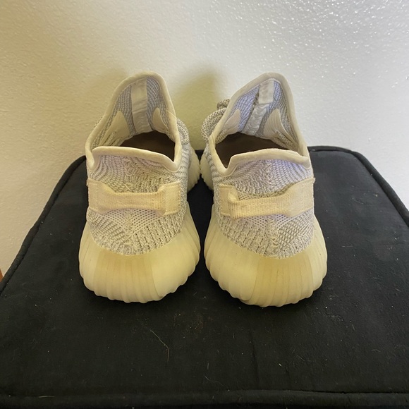 Adidas Yeezy Boost 350 v2 - Static Non-Reflective - Mens 9.5 - Picture 5 of 7